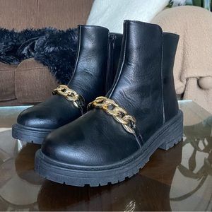 🔸 Chinese Laundry 🔸 black booties